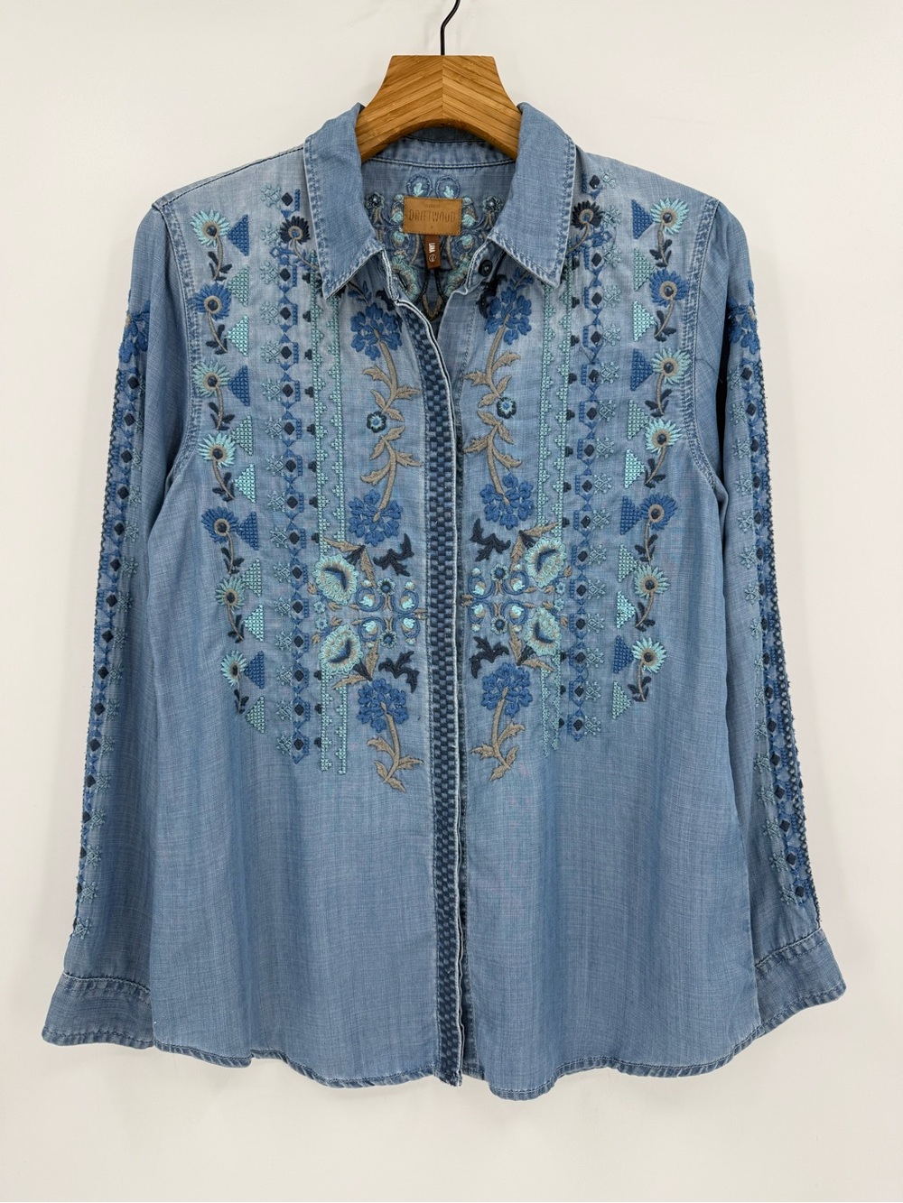 Driftwood Lana Embroidered Chambray Western Festival Shirt Size M